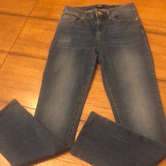 Jones New York Signature Madison Slim Jeans stretch size 2 denim faded - Picture 1 of 15